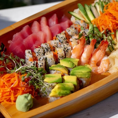 Sail Away Boat-Shaped Sushi